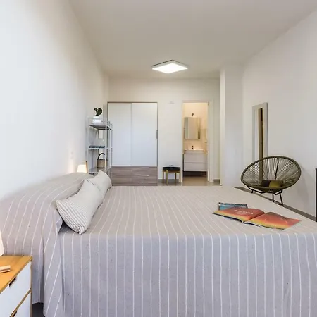 Shardana Holiday home *