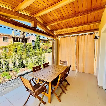 Shardana Ferienhaus *